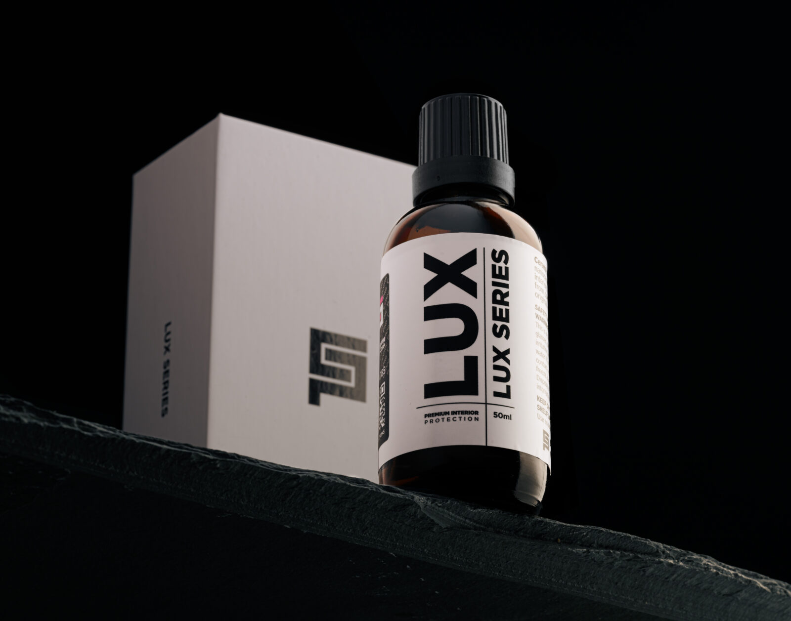 lux box 1600x1257